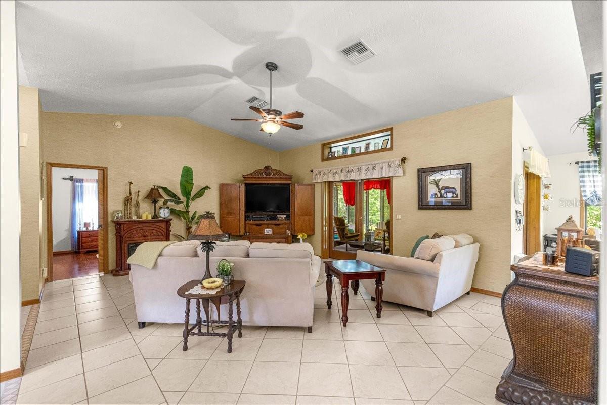 SUNRISE LAKE ESTATES - Residential