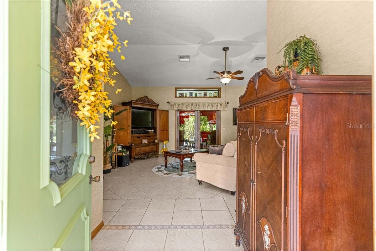 SUNRISE LAKE ESTATES - Residential