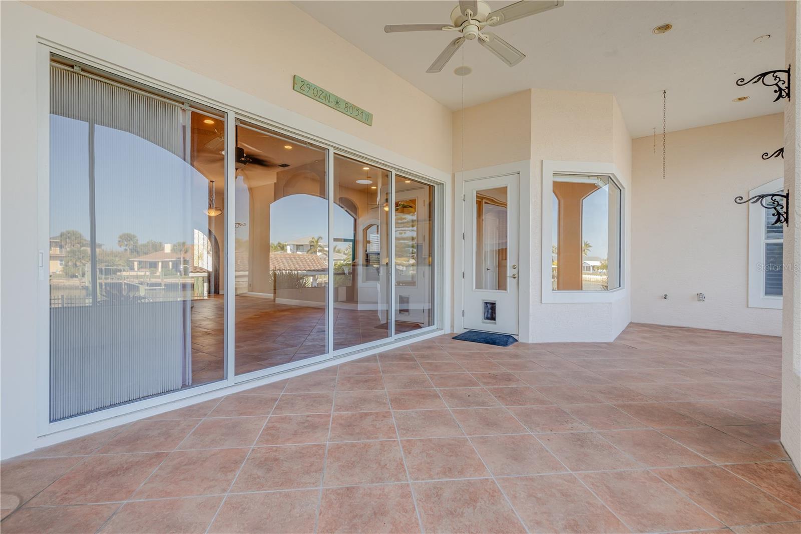 VENEZIA UNIT 02 - Residential
