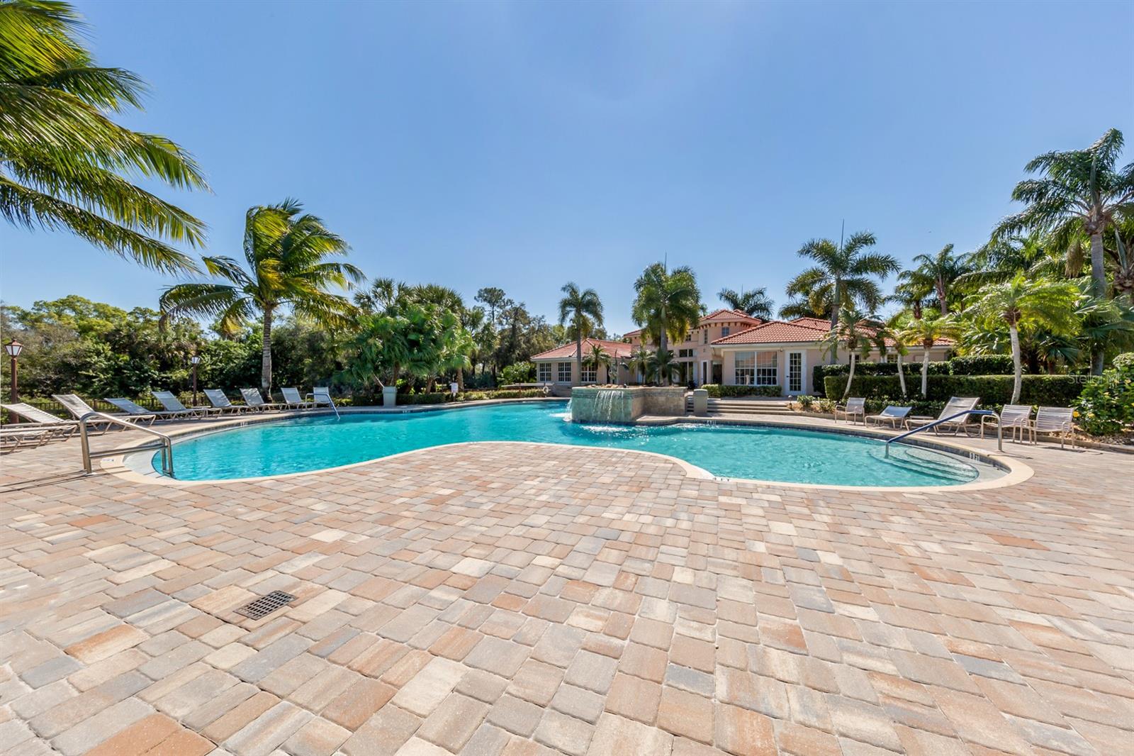 SAWGRASS - Residential
