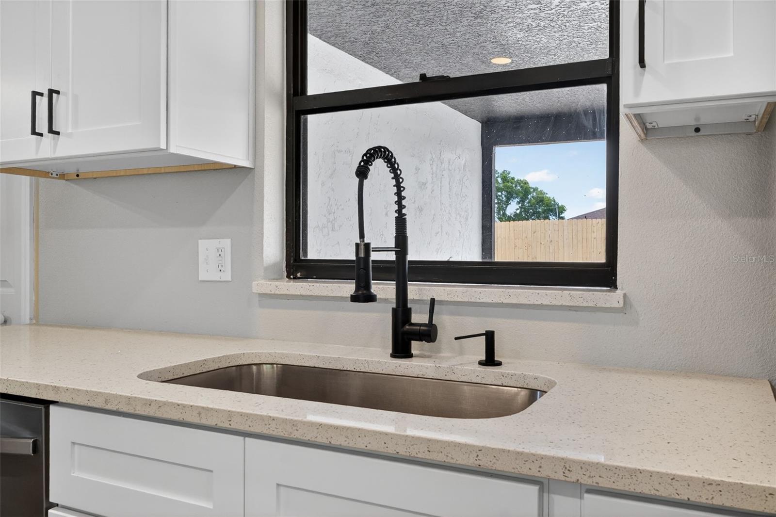 DELTONA LAKES UNIT 05 - Residential