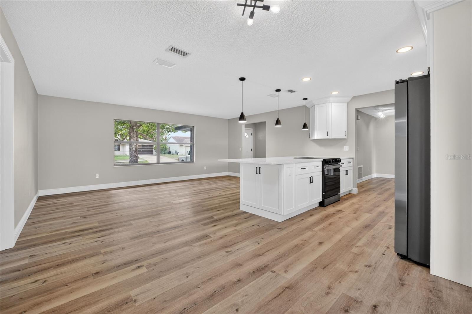 DELTONA LAKES UNIT 05 - Residential