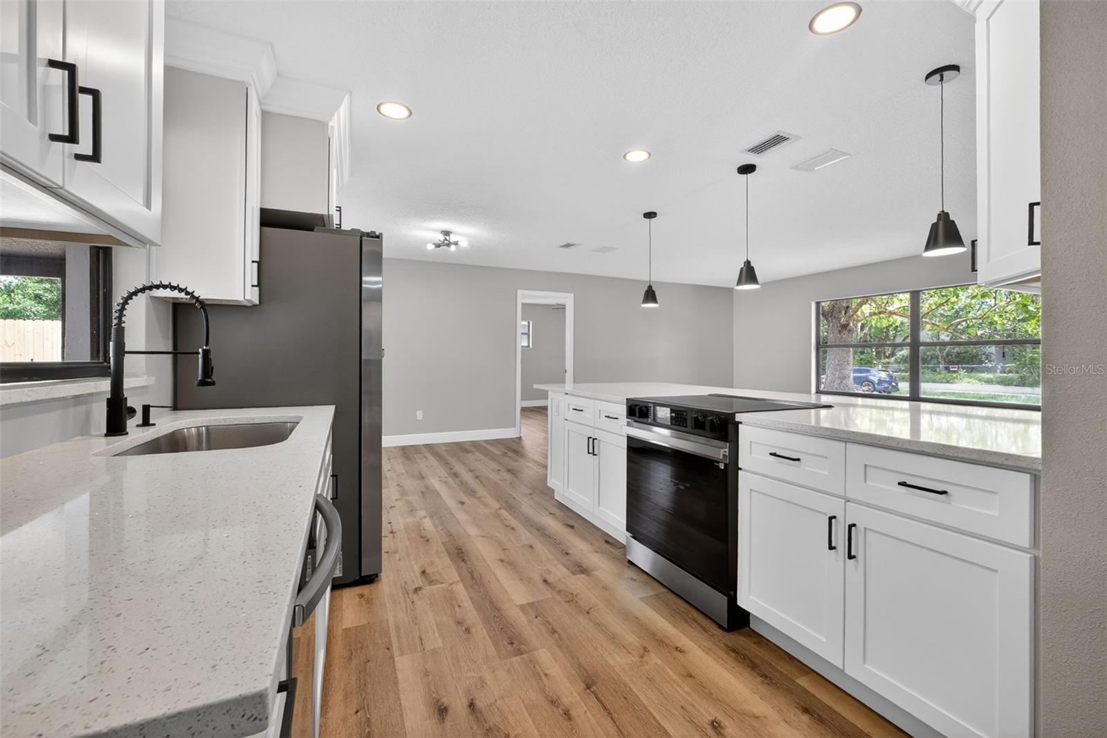 DELTONA LAKES UNIT 05 - Residential