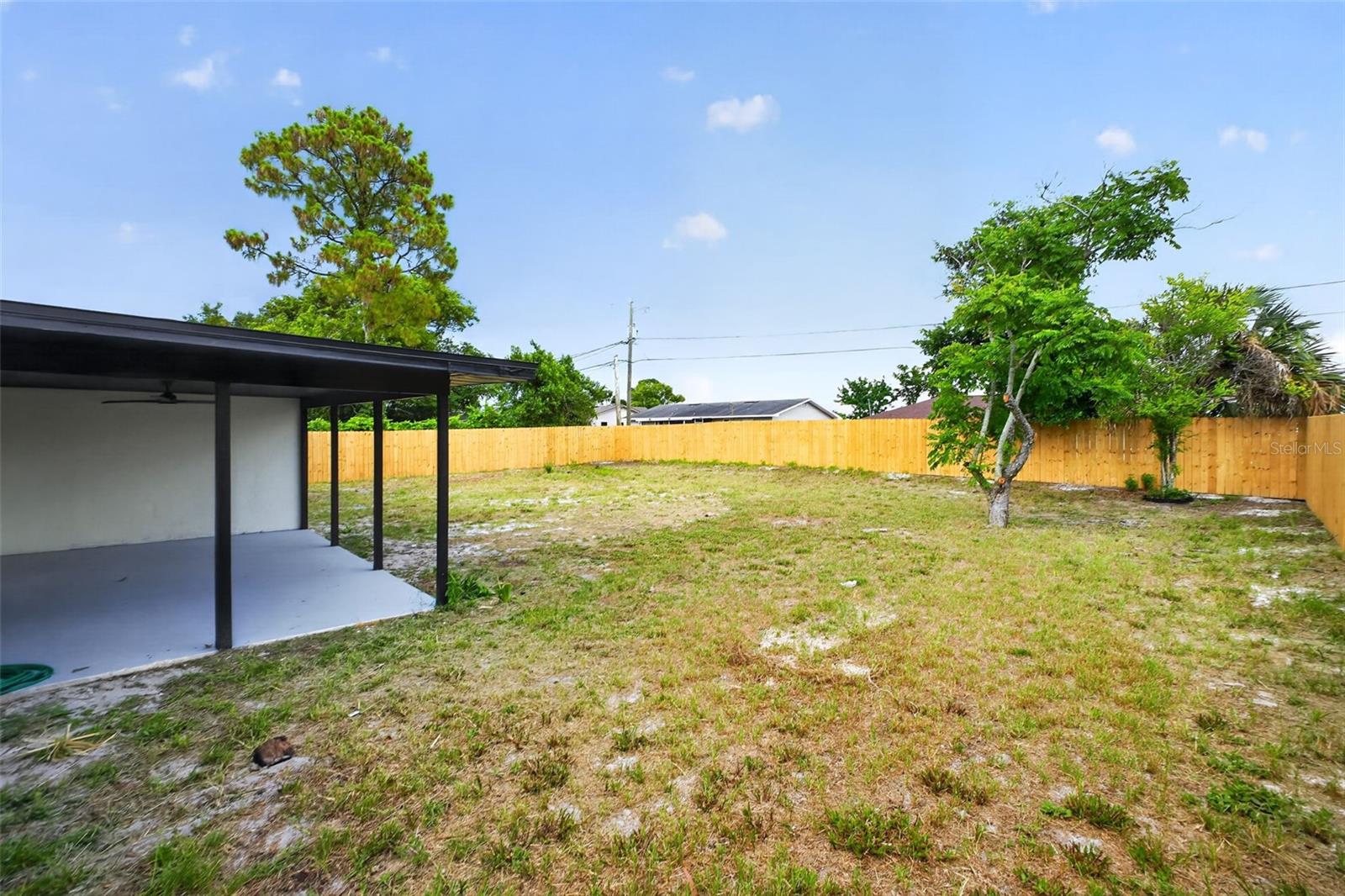 DELTONA LAKES UNIT 05 - Residential