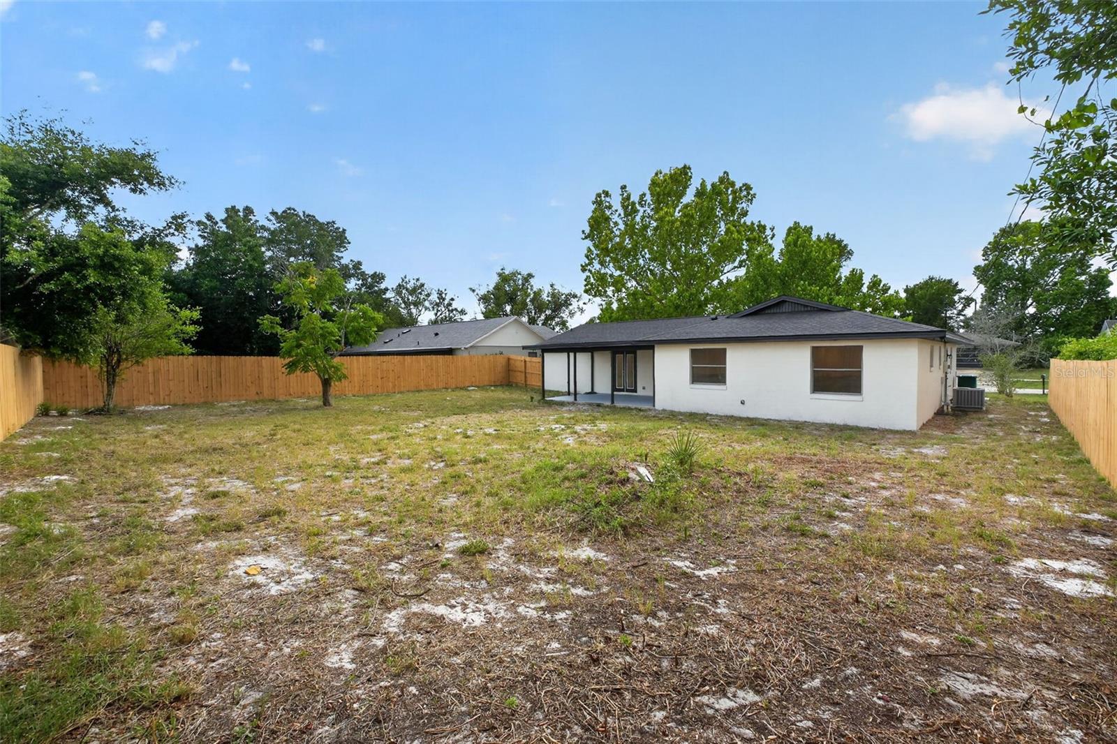 DELTONA LAKES UNIT 05 - Residential