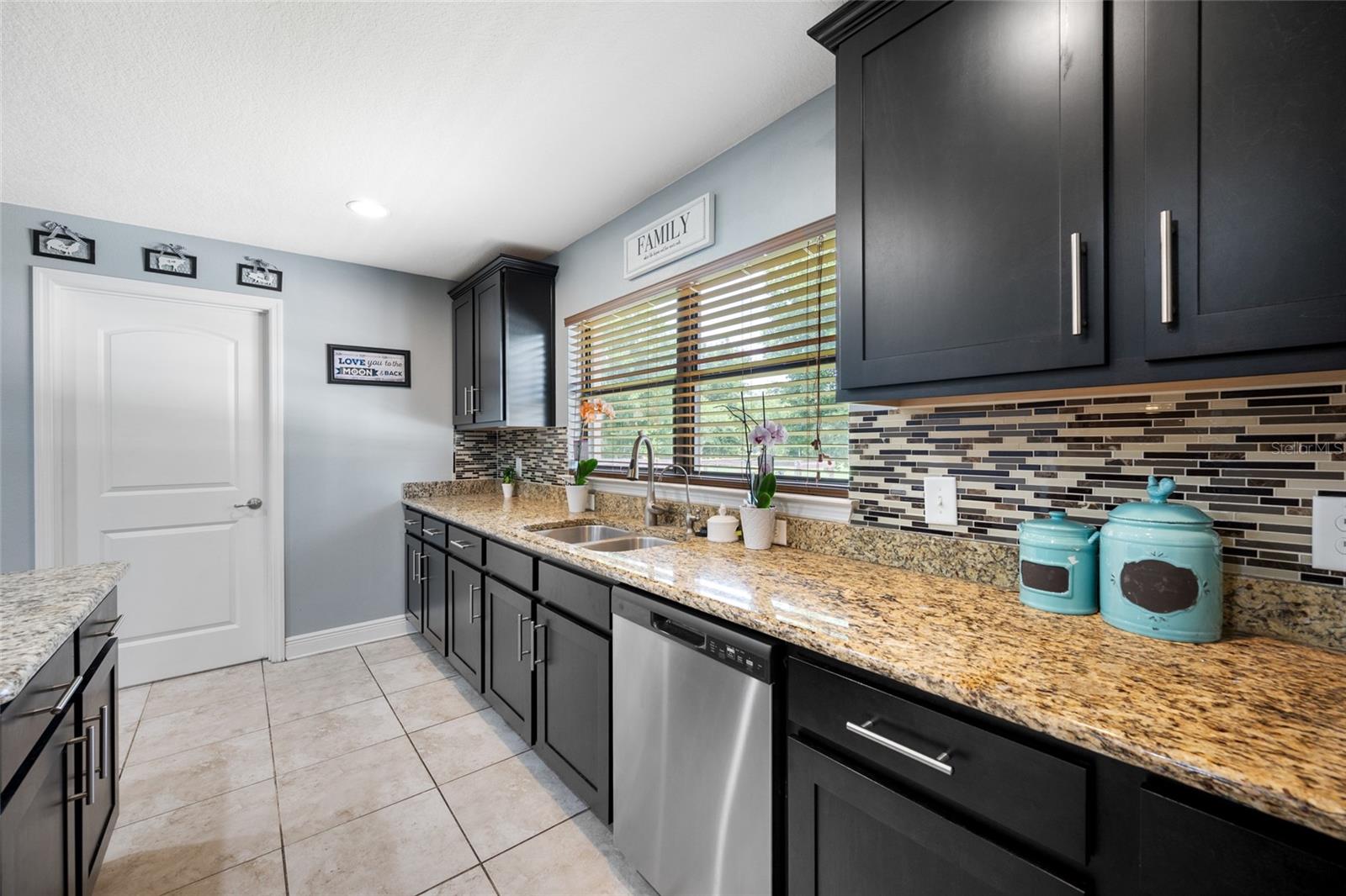AUSTIN WOODS - Residential