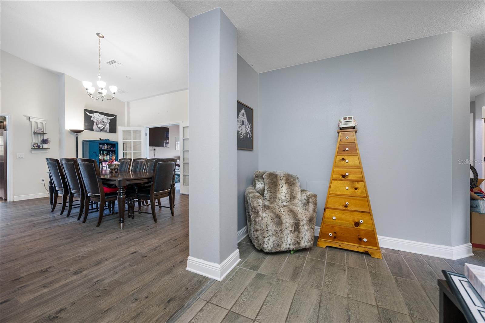 AUSTIN WOODS - Residential