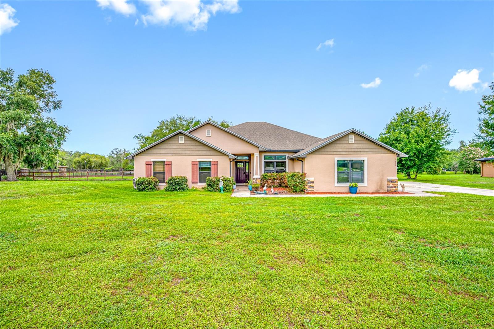 AUSTIN WOODS - Residential