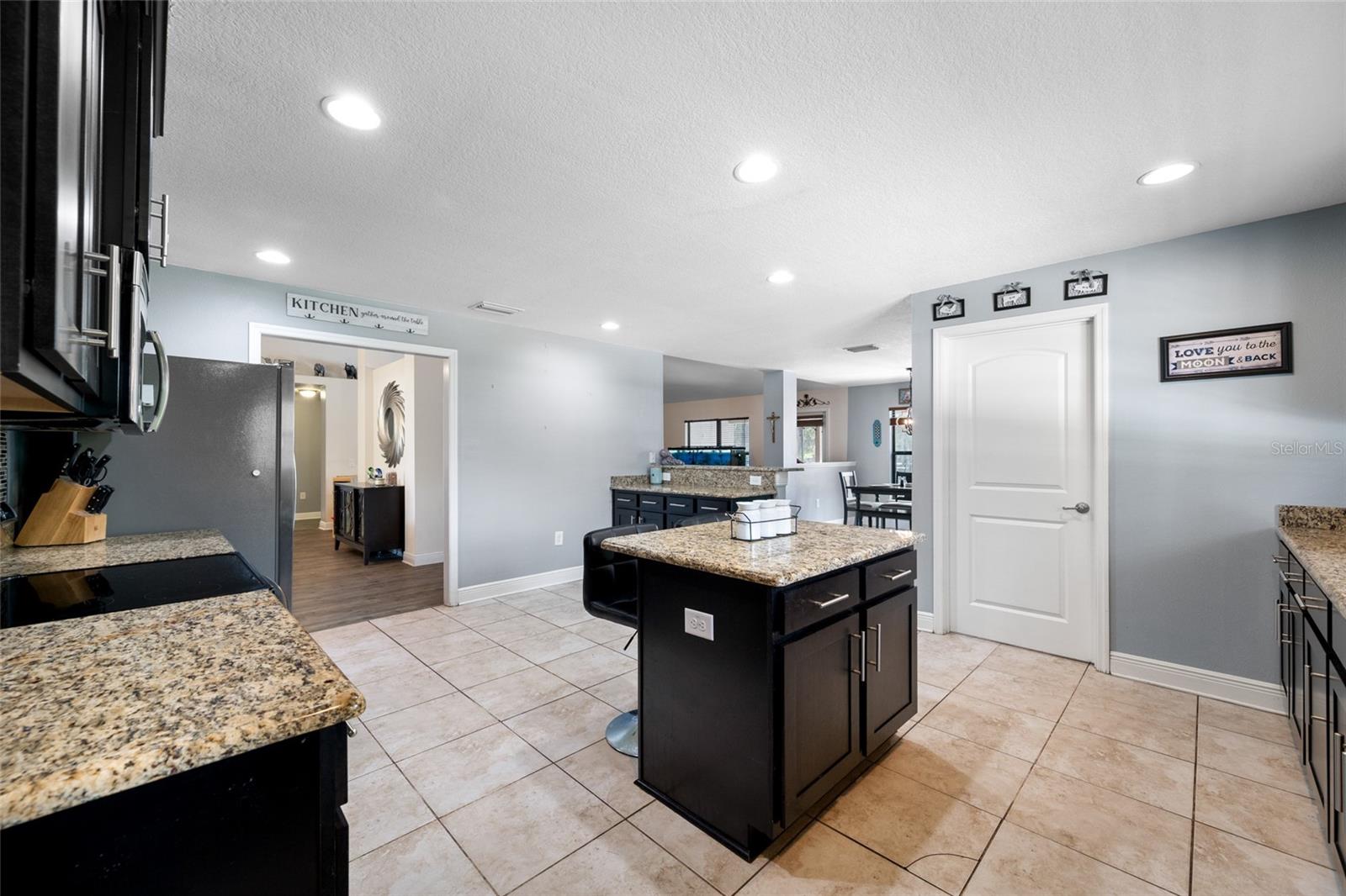 AUSTIN WOODS - Residential