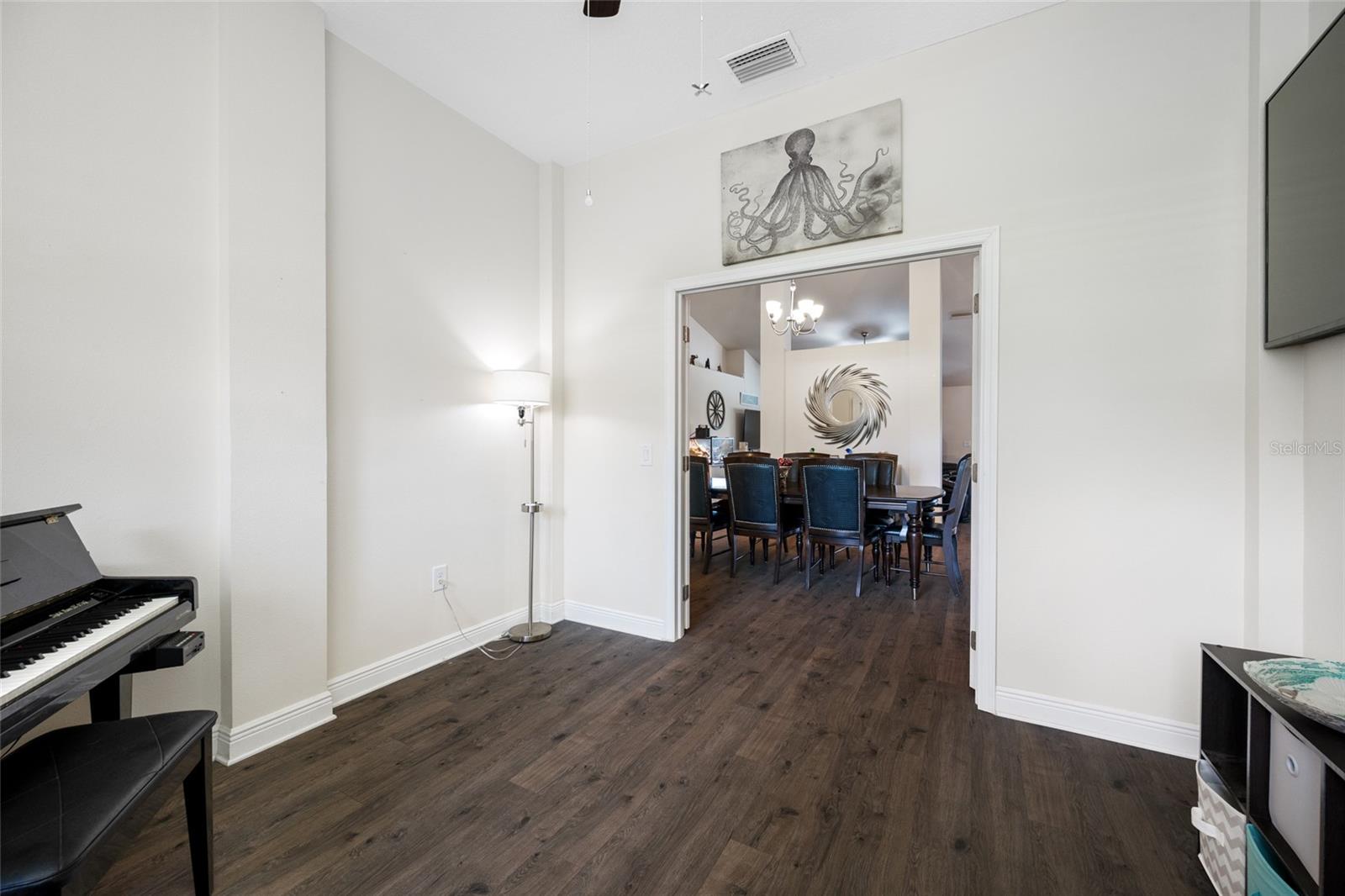 AUSTIN WOODS - Residential