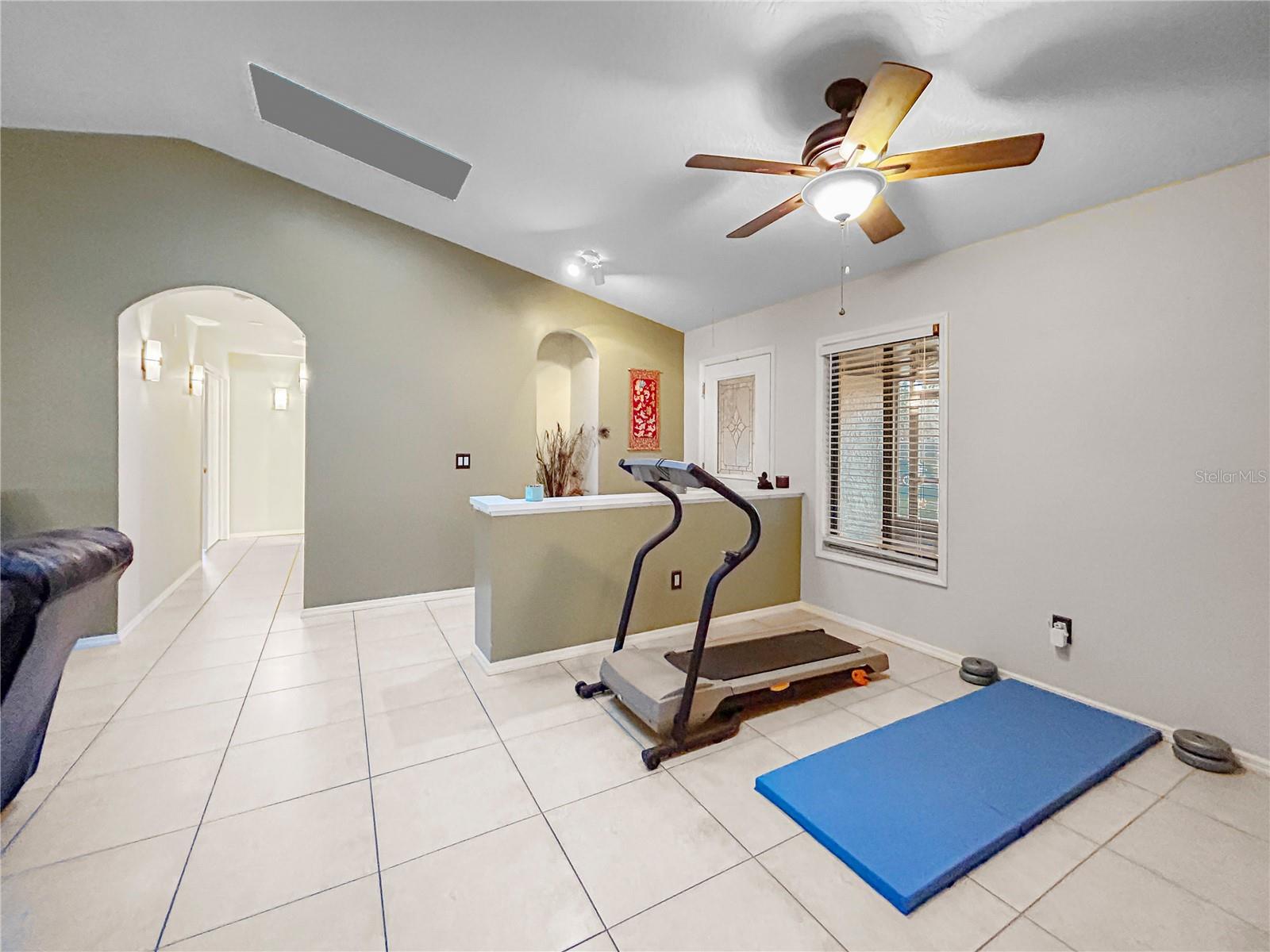 STERLING OAKS - Residential