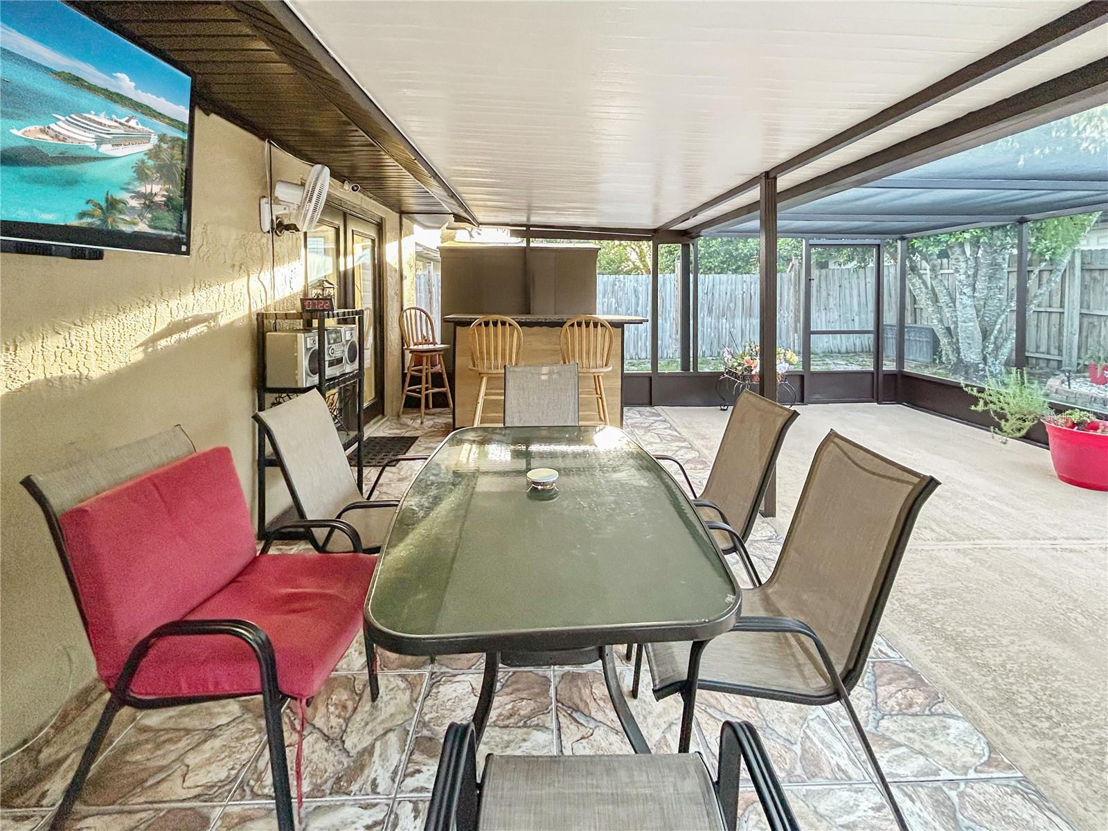 STERLING OAKS - Residential
