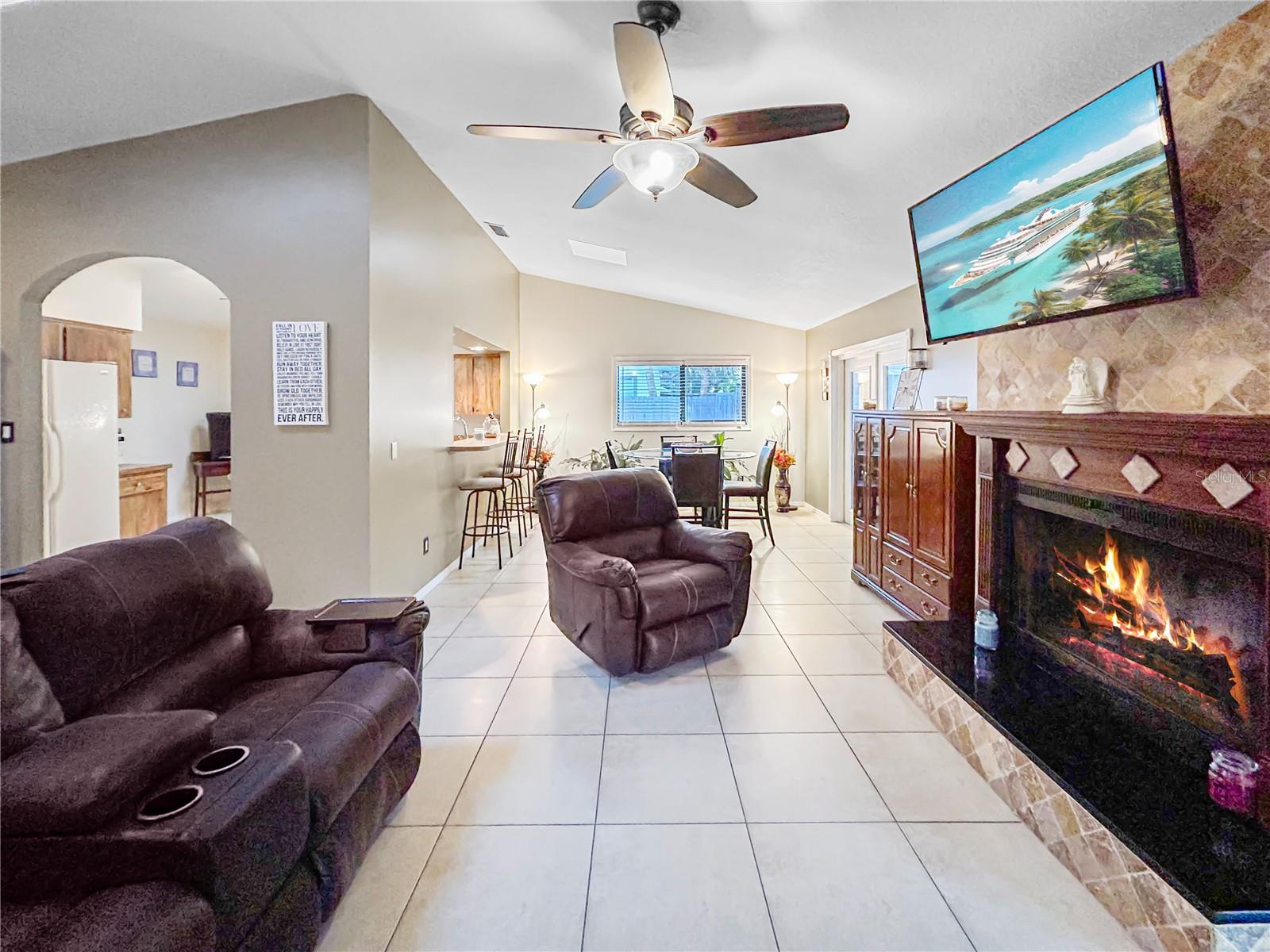 STERLING OAKS - Residential