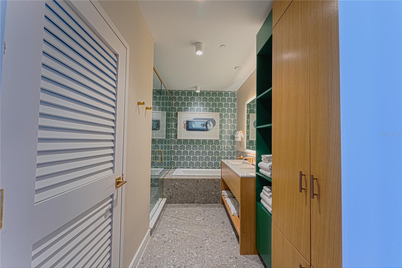 SUNSET WALK HOTEL CONDO - Residential