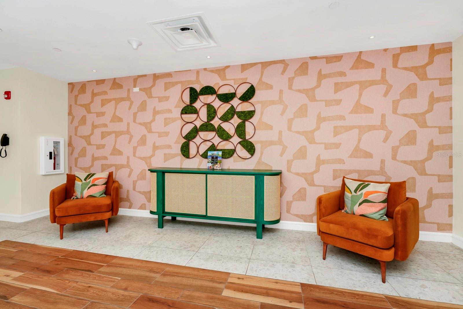 SUNSET WALK HOTEL CONDO - Residential