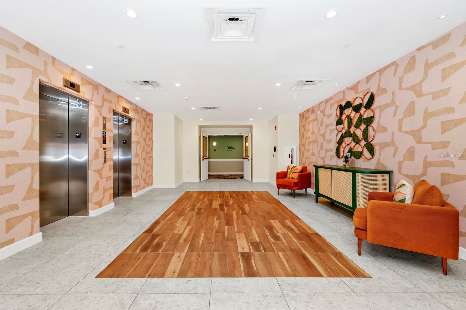 SUNSET WALK HOTEL CONDO - Residential
