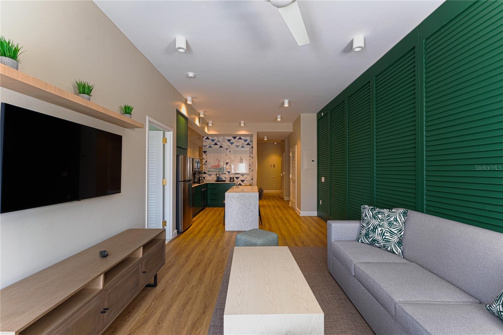 SUNSET WALK HOTEL CONDO - Residential