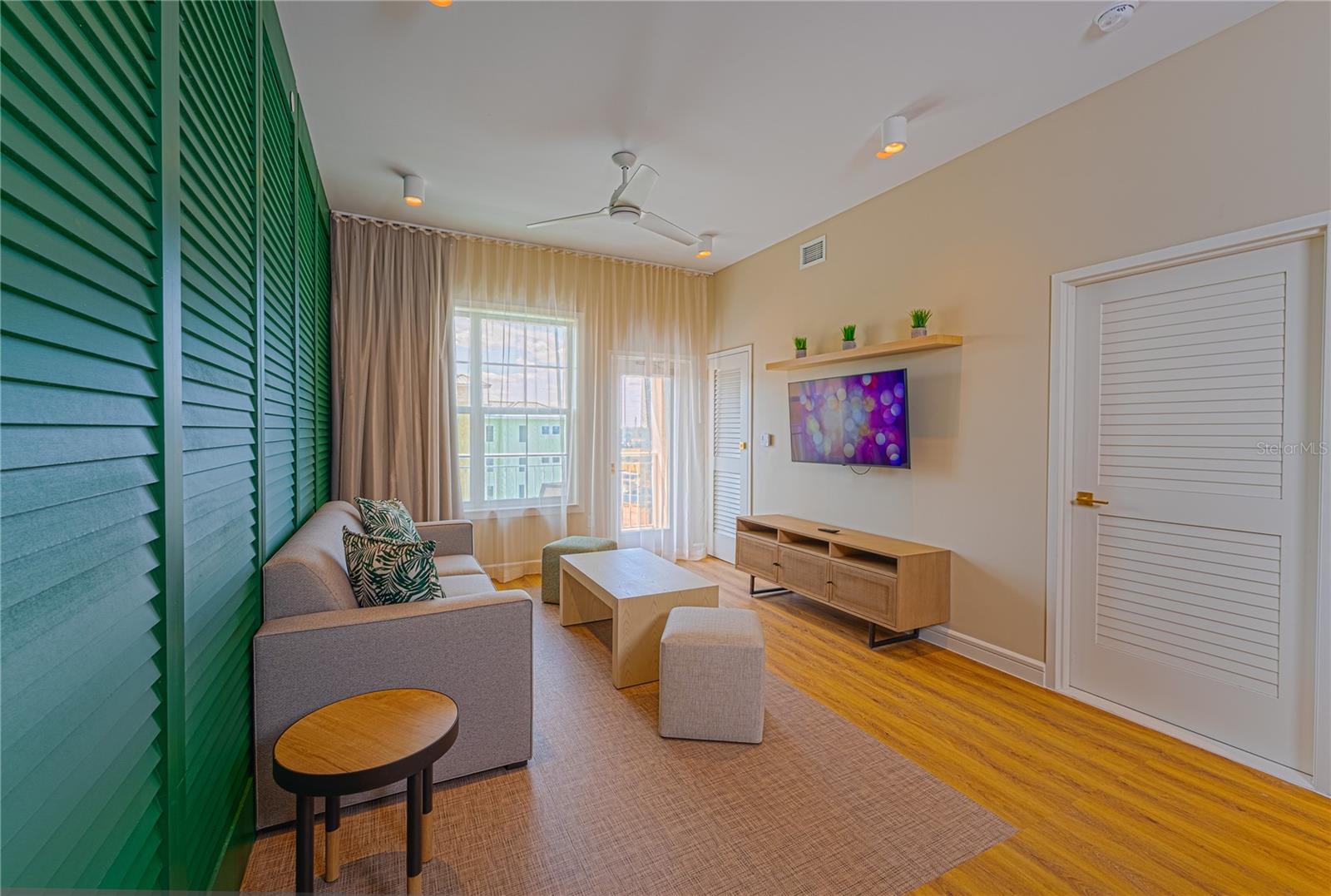 SUNSET WALK HOTEL CONDO - Residential