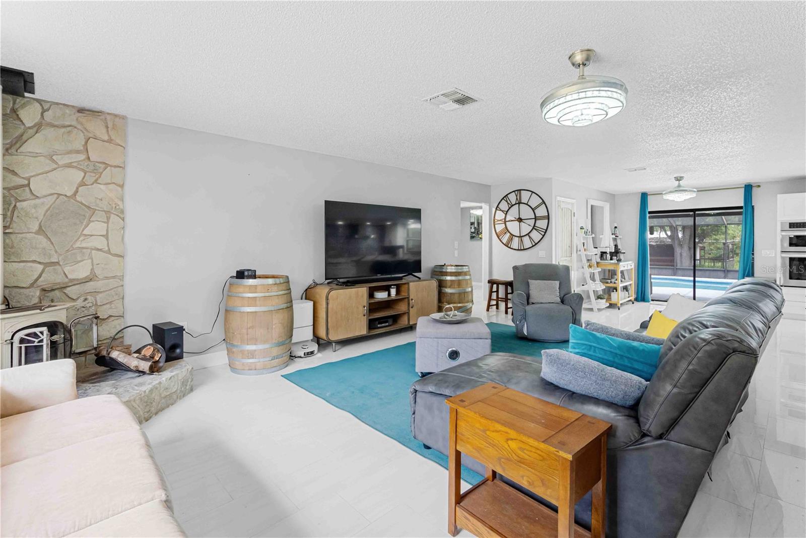 WOODRIDGE CTRY ESTATES UNREC - Residential