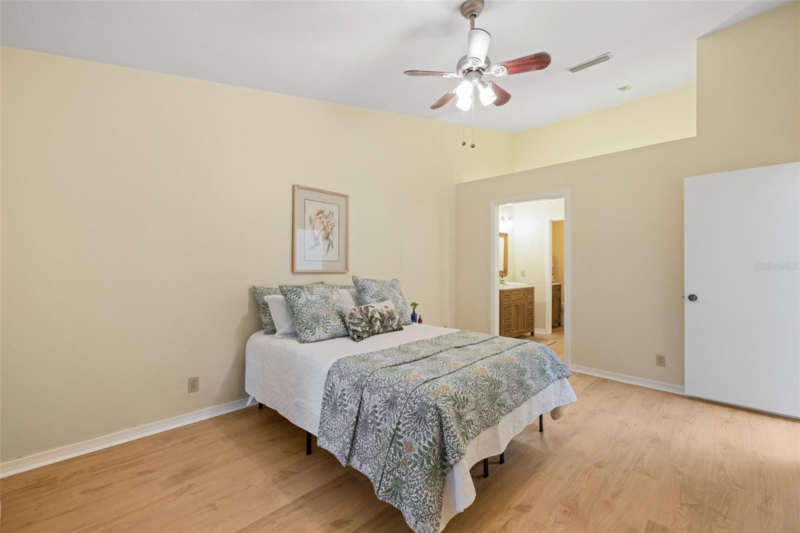 VINTAGE VIEW PHASE III - Residential