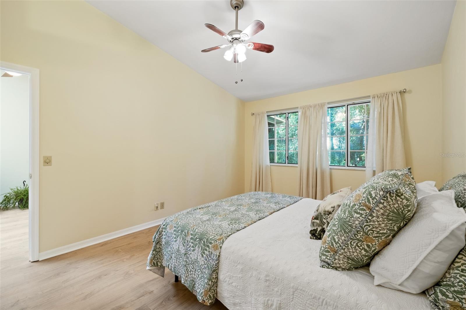 VINTAGE VIEW PHASE III - Residential