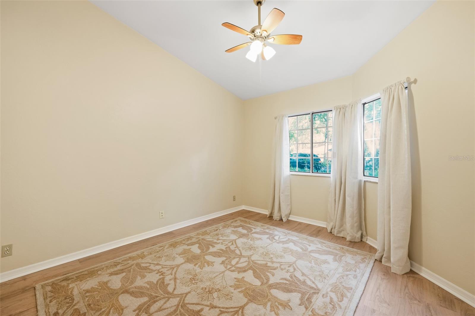 VINTAGE VIEW PHASE III - Residential