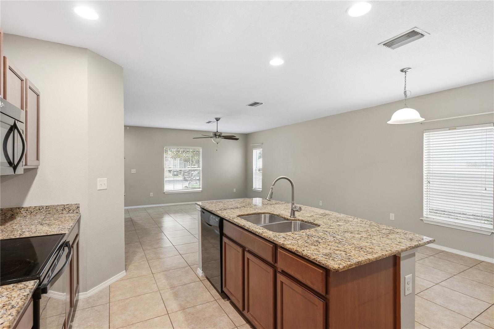 MAGNOLIA PARK CENTRAL PH B - Residential