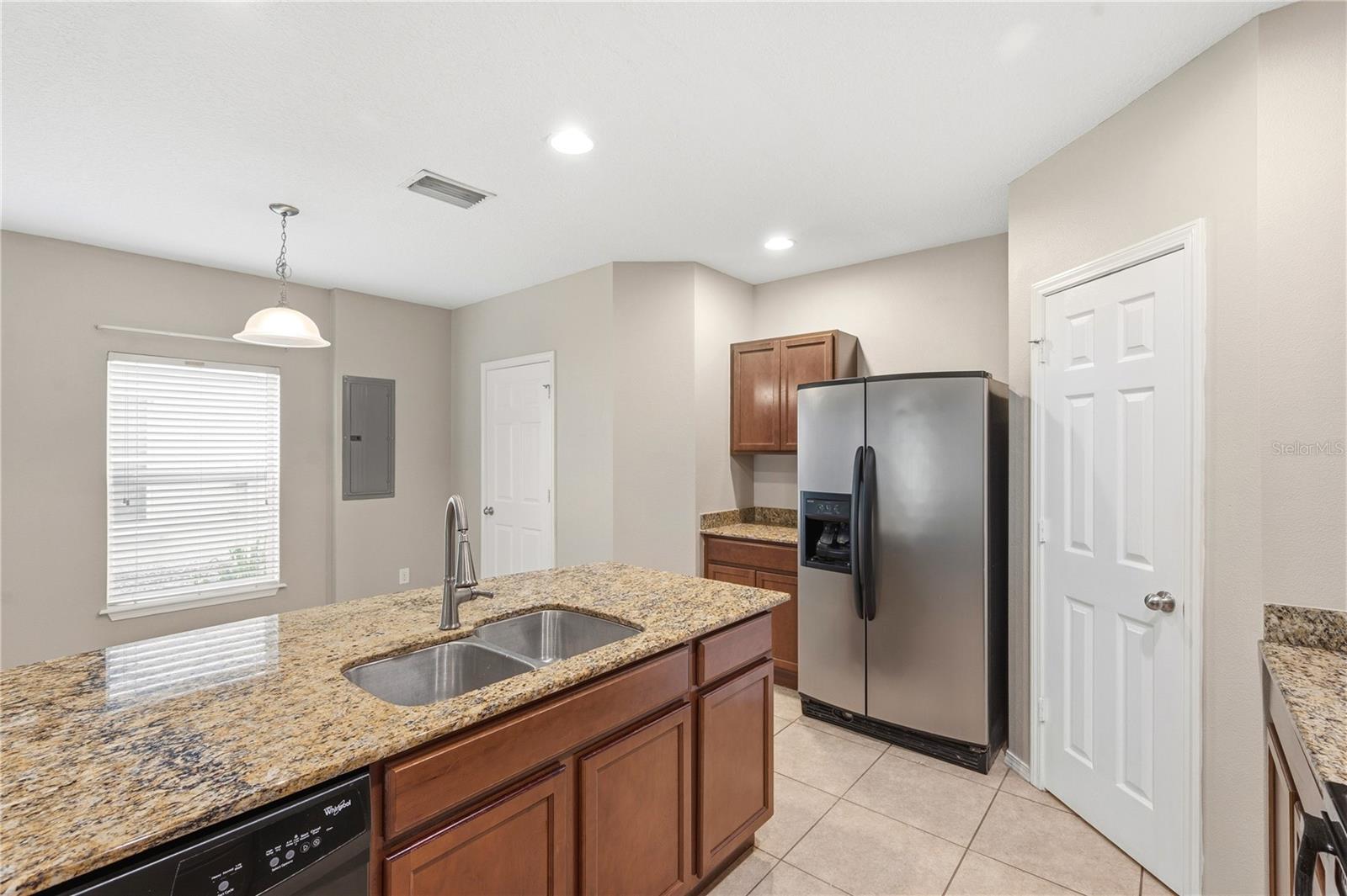 MAGNOLIA PARK CENTRAL PH B - Residential