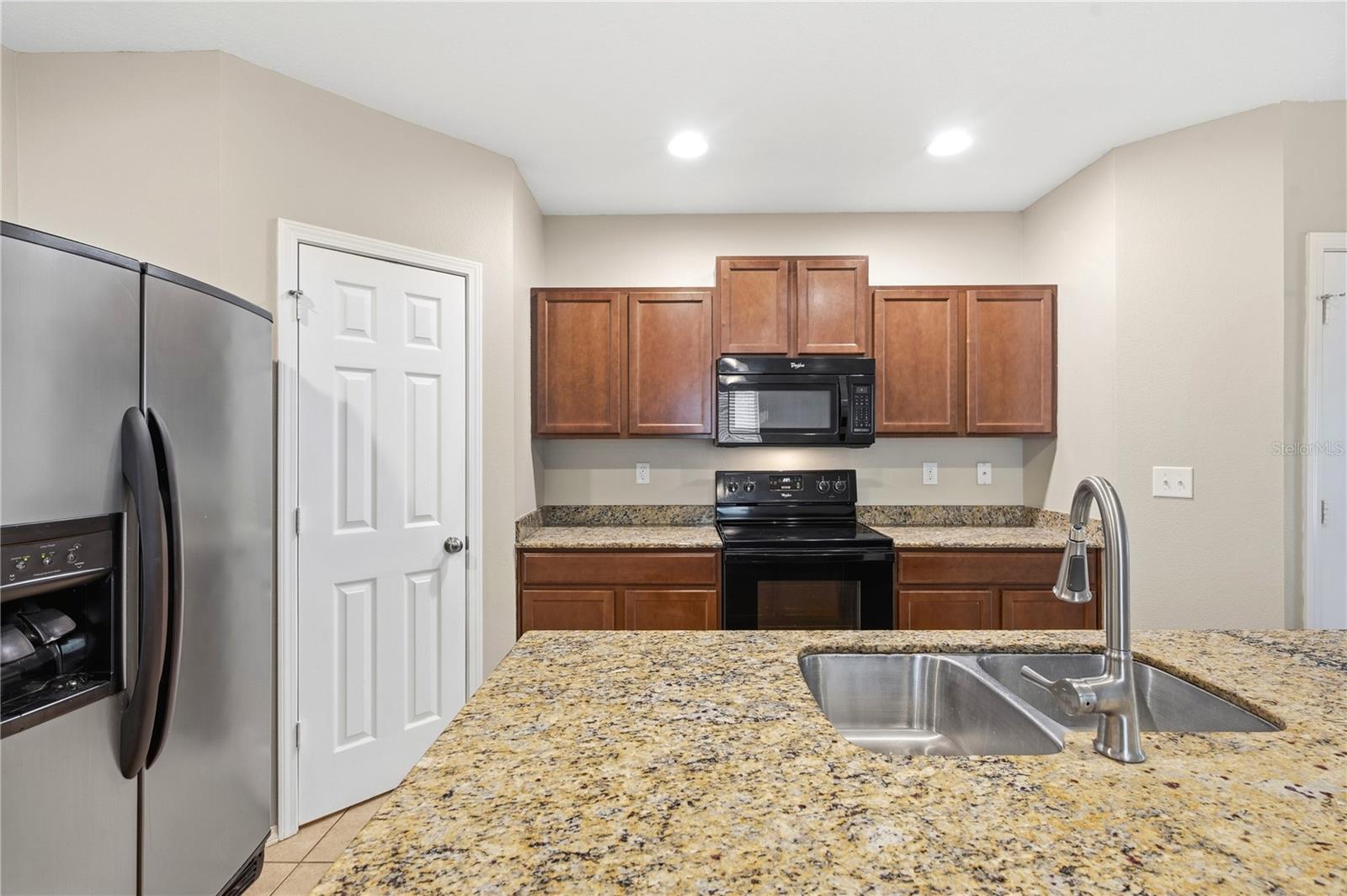 MAGNOLIA PARK CENTRAL PH B - Residential