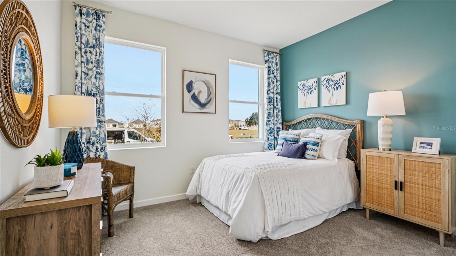 TWISTED OAKS - Residential