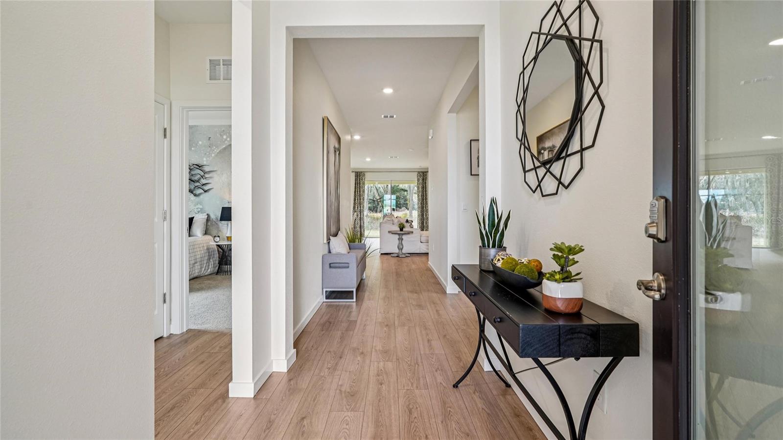 TWISTED OAKS - Residential