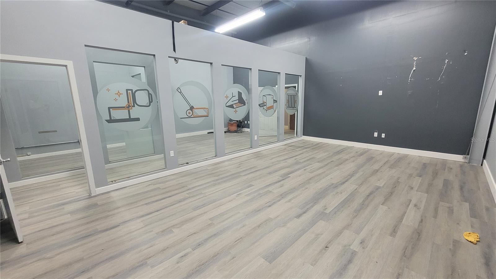 CASSELBERRY COMMERCE VILLAGE A CONDO - Commercial Lease