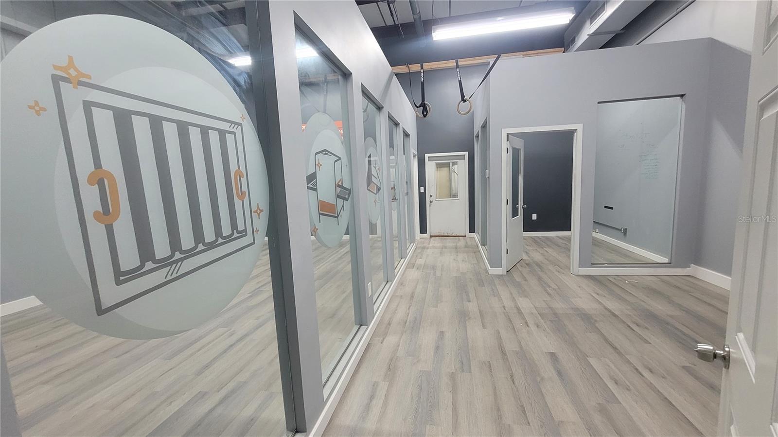 CASSELBERRY COMMERCE VILLAGE A CONDO - Commercial Lease
