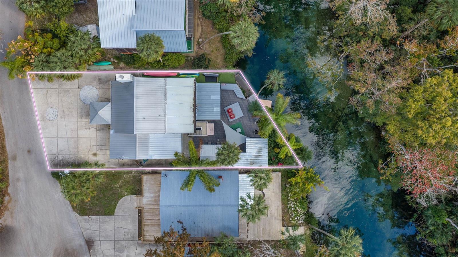 WEEKI WACHEE SHORES - Residential