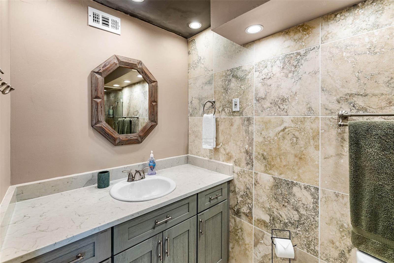 WEEKI WACHEE SHORES - Residential