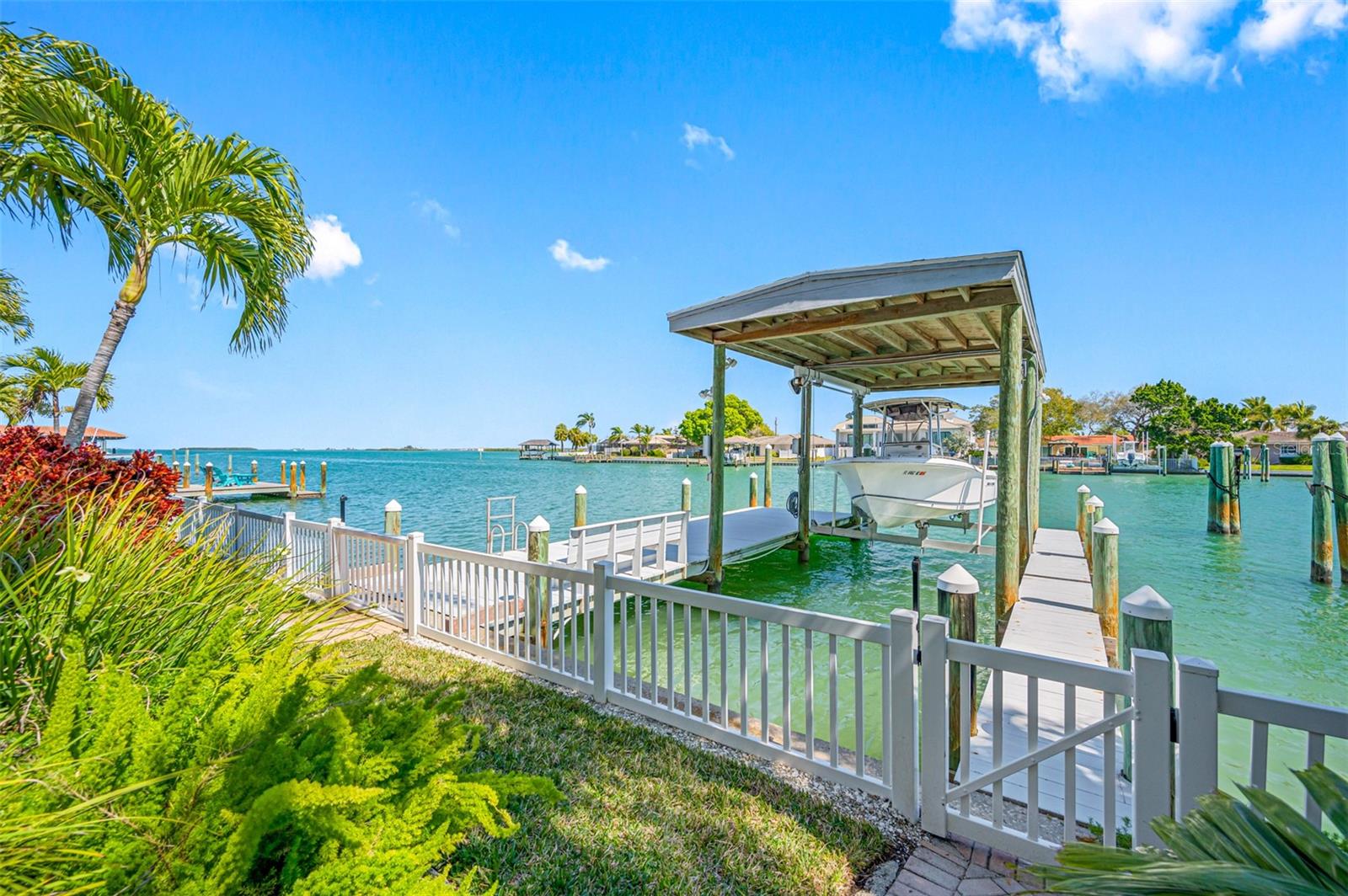 ISLAND ESTATES OF CLEARWATER - Residential