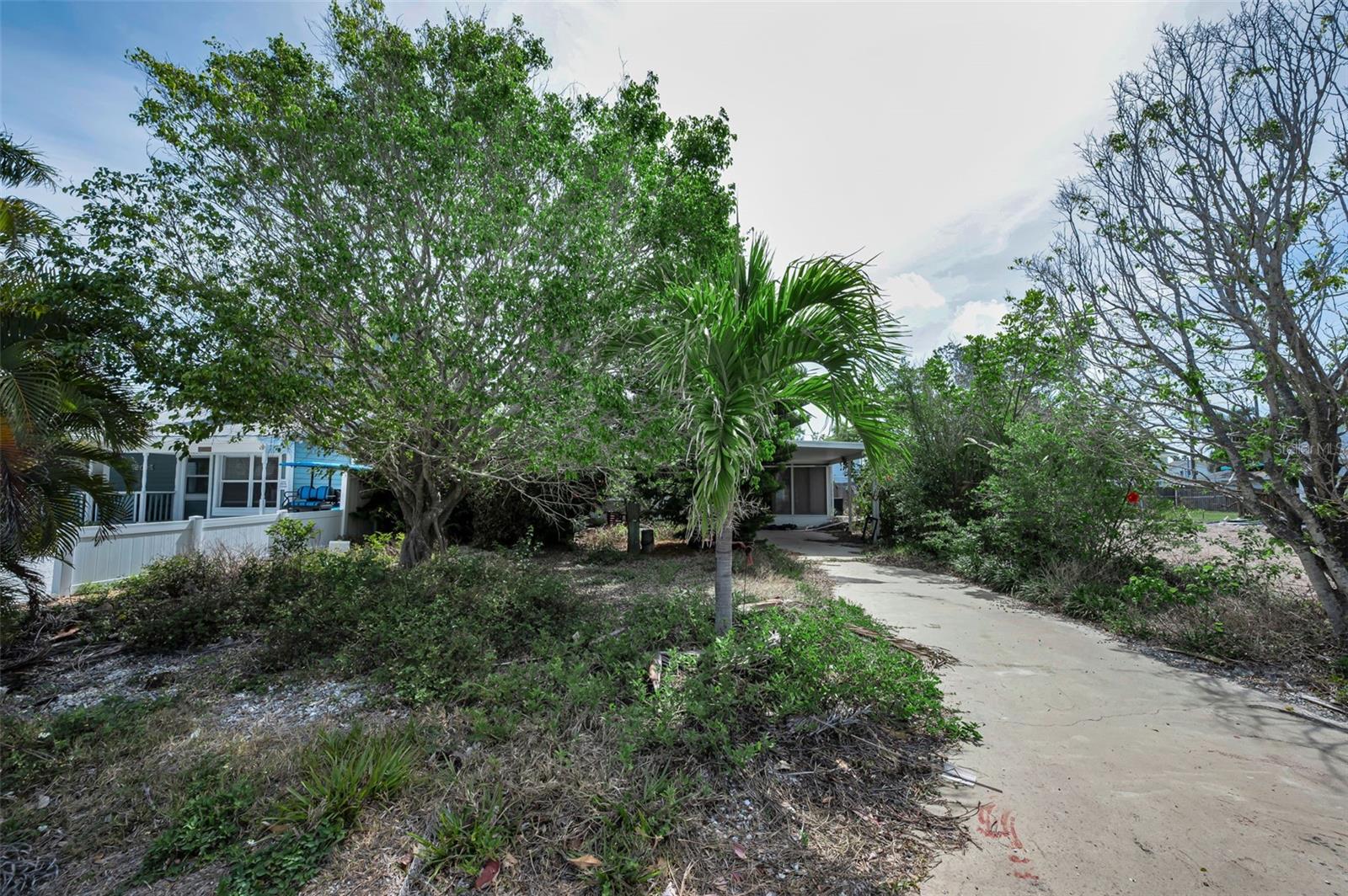 Just blocks from the sugar sand shoreline of Indian Rocks Beach, this property offers a RARE OPPORTUNITY to create your own Barrier Island
Coastal Haven! The existing structure is not habitable and will require demolition, opening the door for a brand-new residence tailored to your
vision. Situated in the highly sought after beach community on Indian Rocks Beach with walkable access to dining, parks, boutiques, and the Gulf
of Mexico, this homesite is ideal for those looking to build a personalized retreat or investment property. Bring your architect and imagination—
your future beach home begins here!