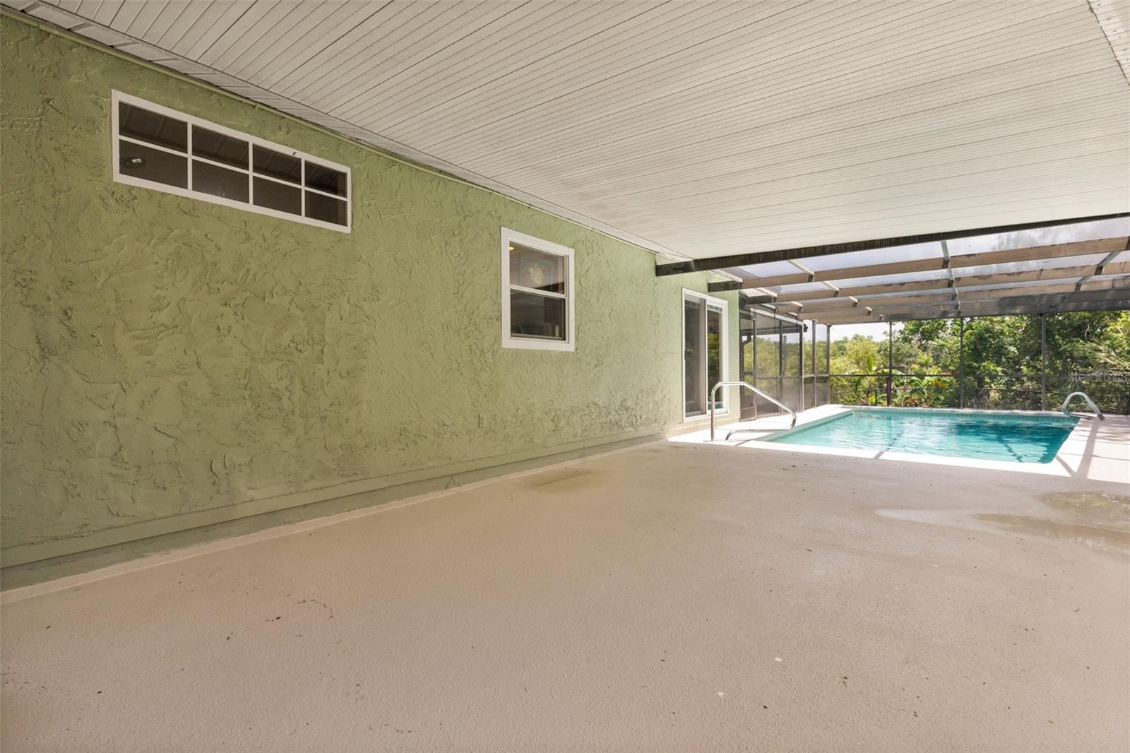 SHADOW LAKES - Residential