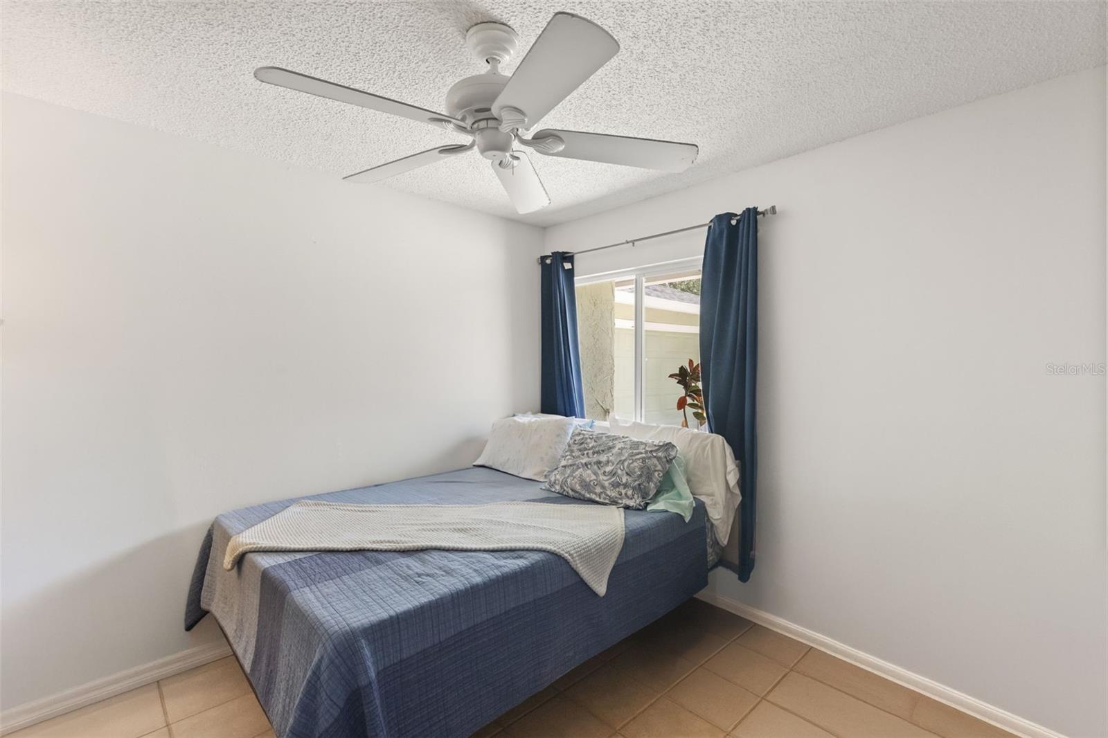 SHADOW LAKES - Residential