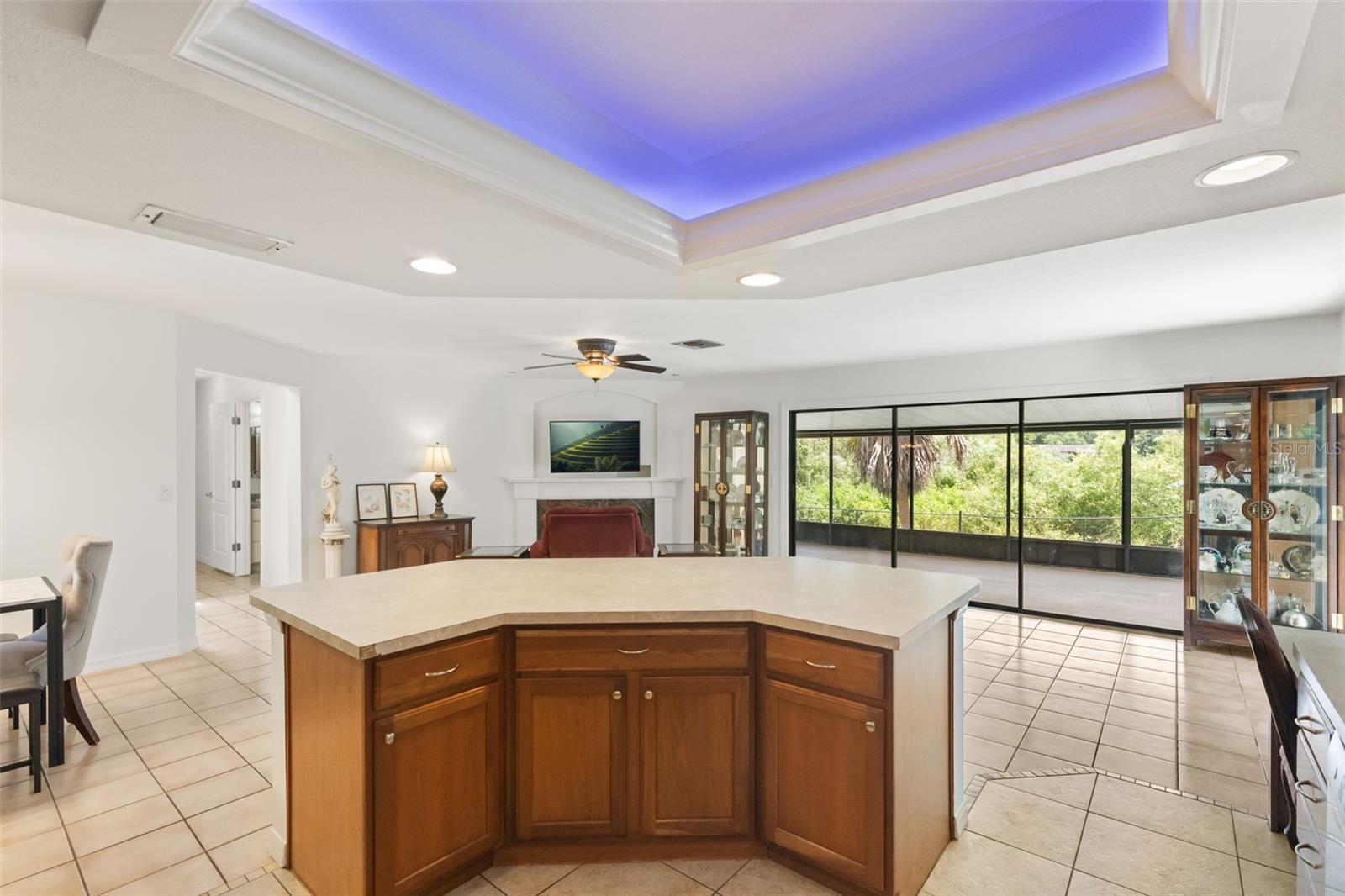 SHADOW LAKES - Residential