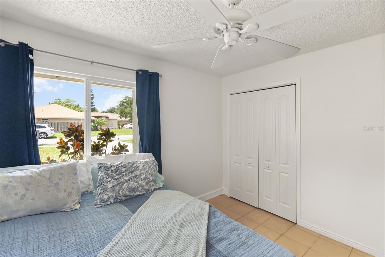 SHADOW LAKES - Residential
