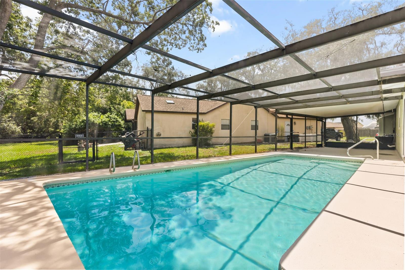 SHADOW LAKES - Residential