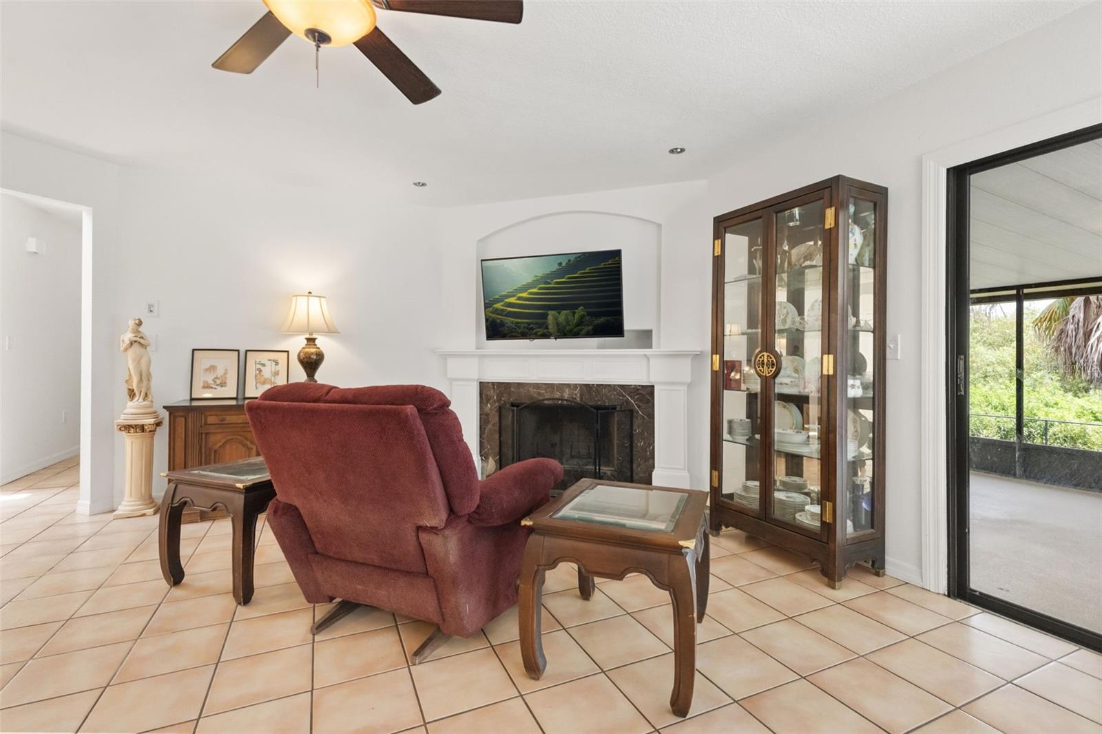 SHADOW LAKES - Residential