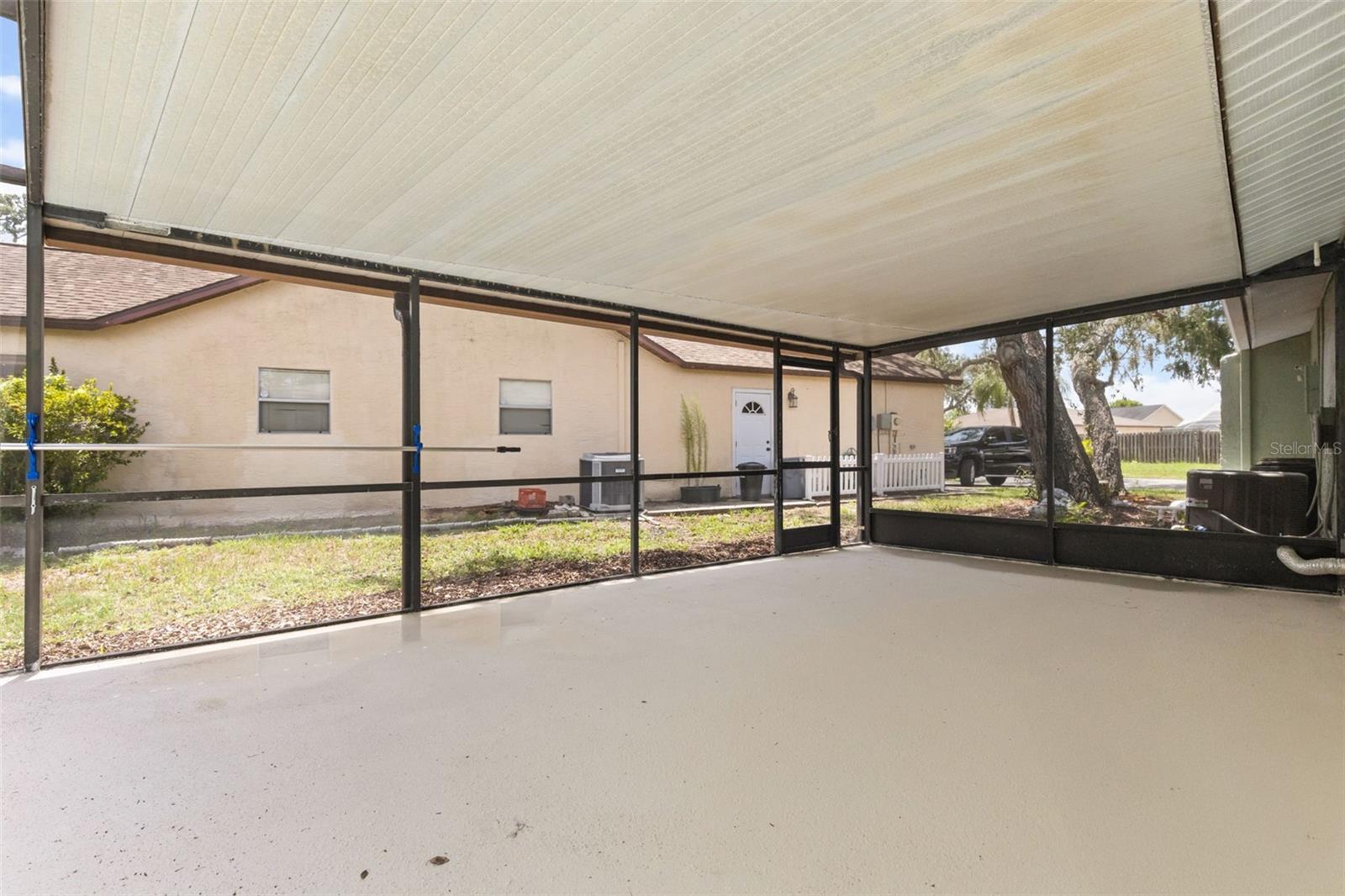 SHADOW LAKES - Residential