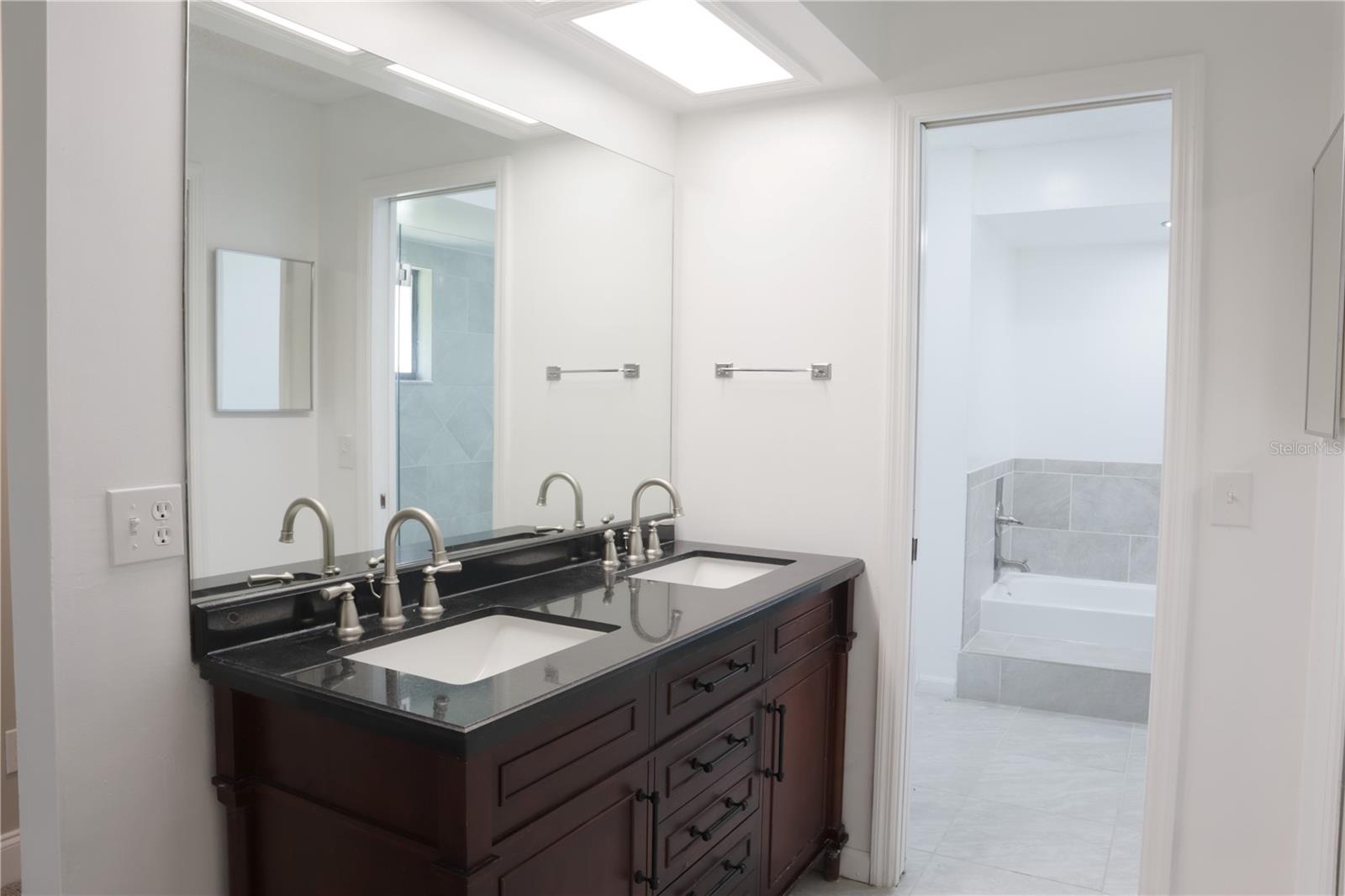 ASHLEY OAKS UNIT 1 - Residential