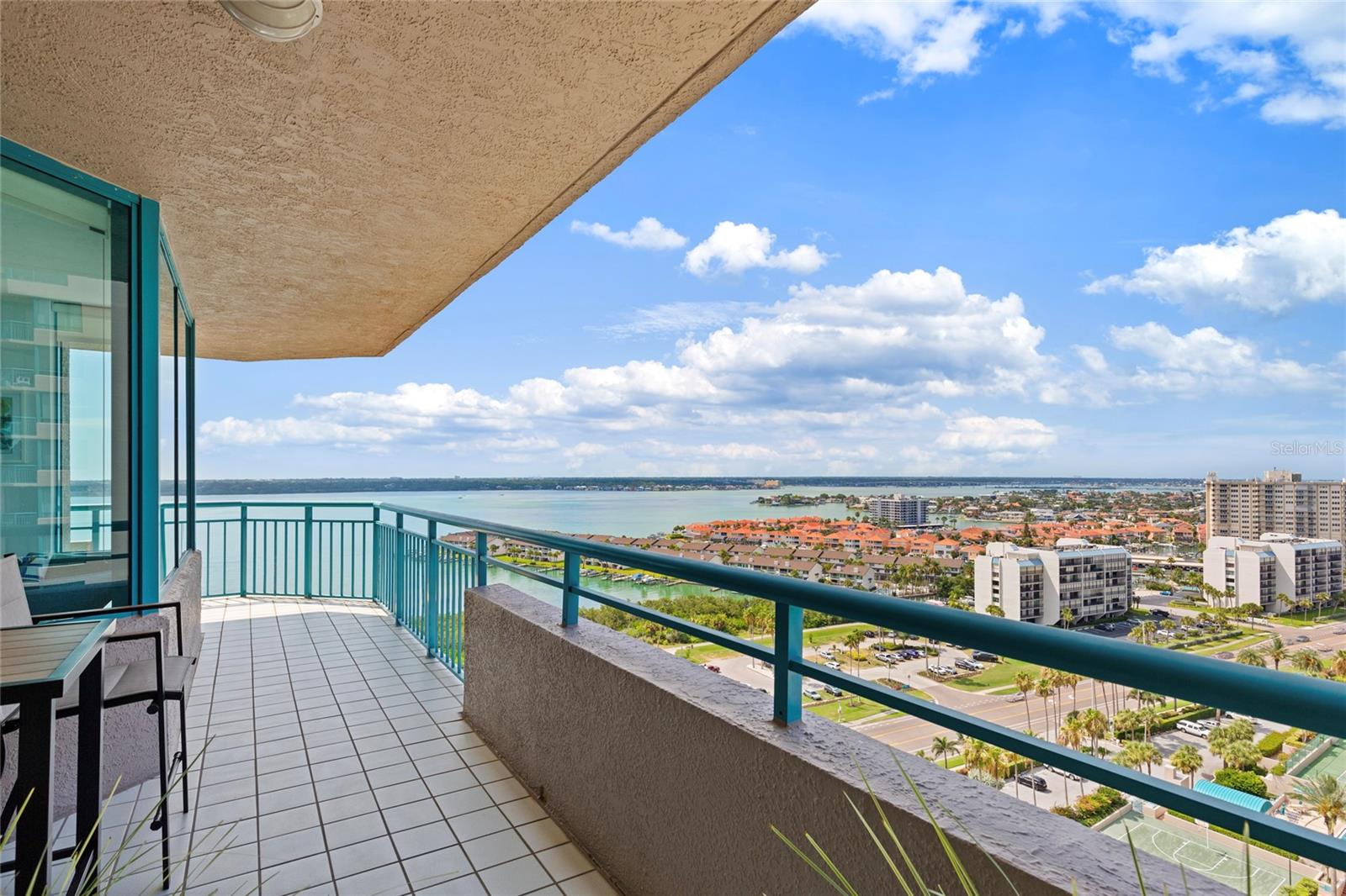 ULTIMAR ONE CONDO - Residential