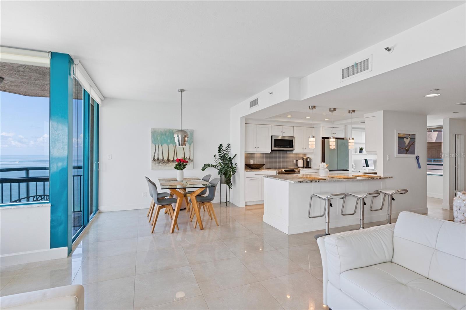 ULTIMAR ONE CONDO - Residential