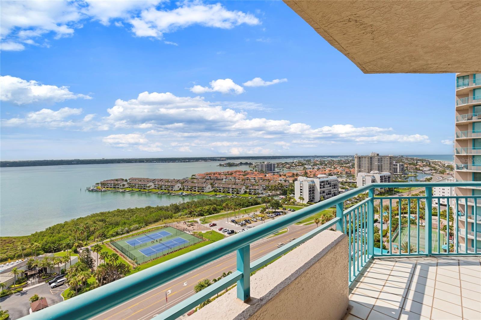 ULTIMAR ONE CONDO - Residential