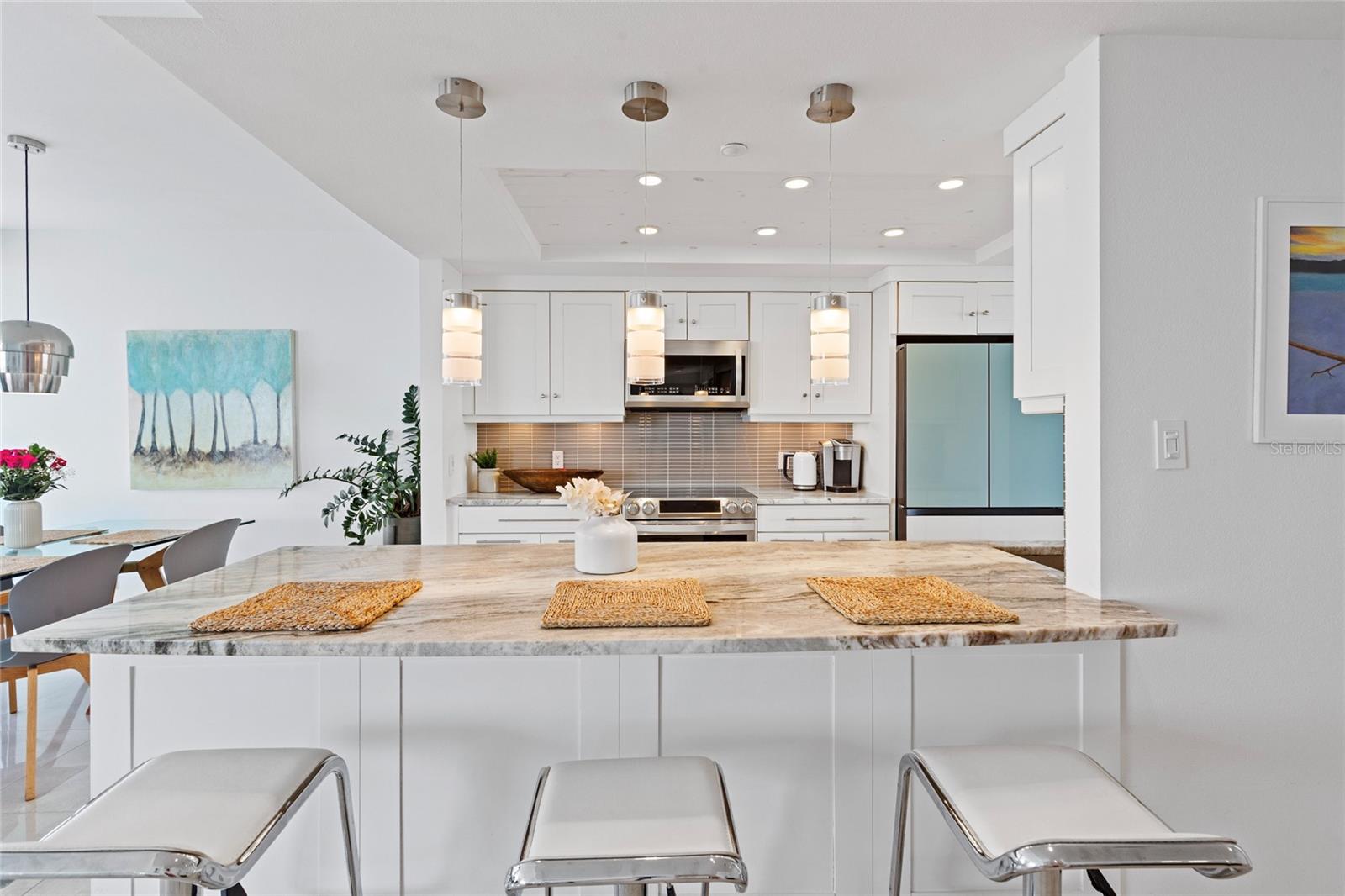 ULTIMAR ONE CONDO - Residential