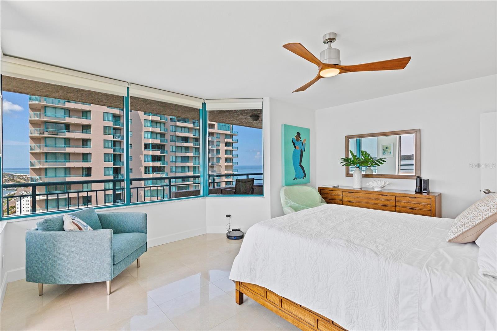 ULTIMAR ONE CONDO - Residential